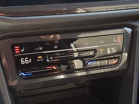 Certified 2022 Volkswagen Tiguan SE AWD/4WD image 16