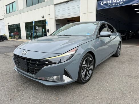 Used 2021 Hyundai Elantra Limited w/ Cargo Package FWD image 5