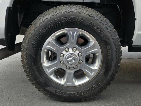 Used 2022 RAM 3500 Big Horn w/ Level B Equipment Group image 21