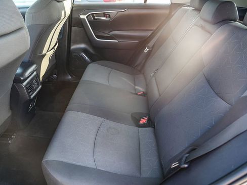 Used 2021 Toyota RAV4 XLE image 21