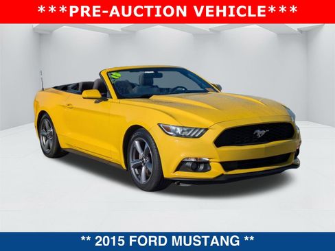 Used 2015 Ford Mustang Convertible w/ Equipment Group 051A image 2