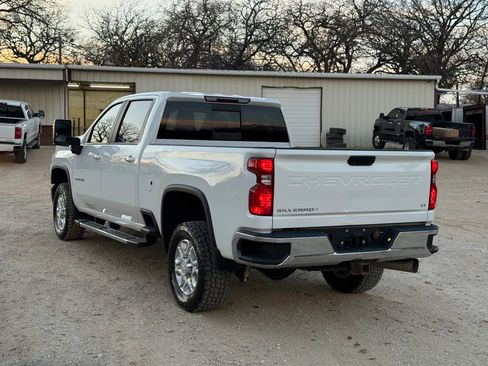 Used 2020 Chevrolet Silverado 2500 LT w/ Convenience Package image 5