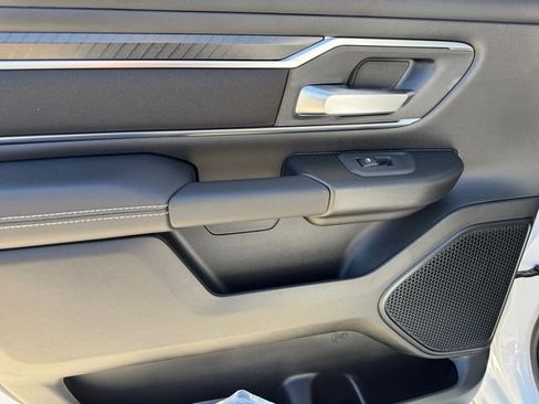 New 2026 RAM 1500 Big Horn AWD/4WD image 18