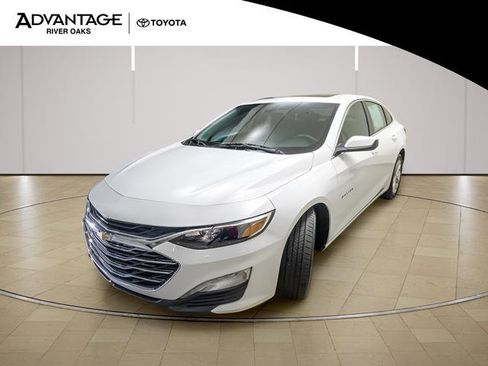 Used 2024 Chevrolet Malibu LT image 4
