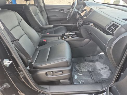 Used 2022 Honda Pilot Touring image 35