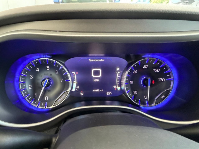 Used 2024 Chrysler Pacifica Touring-L FWD image 20