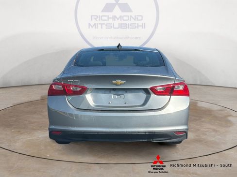 Used 2023 Chevrolet Malibu LS FWD image 4
