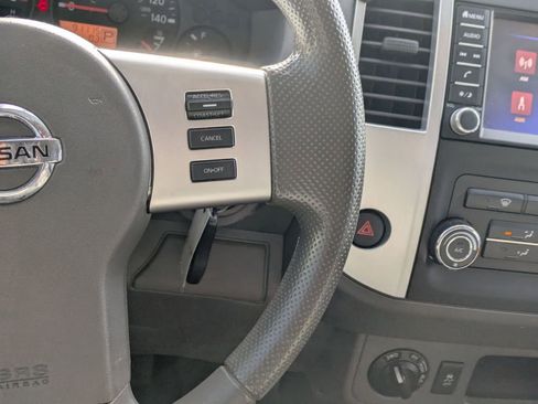 Used 2019 Nissan Frontier SV image 14