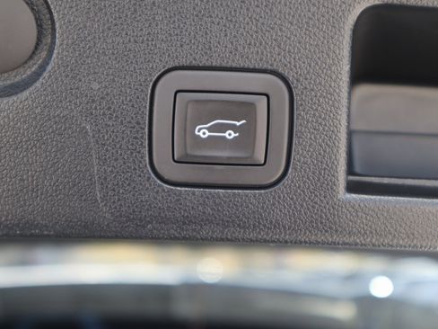 Used 2025 Chevrolet Equinox LT w/ Convenience Package II image 15