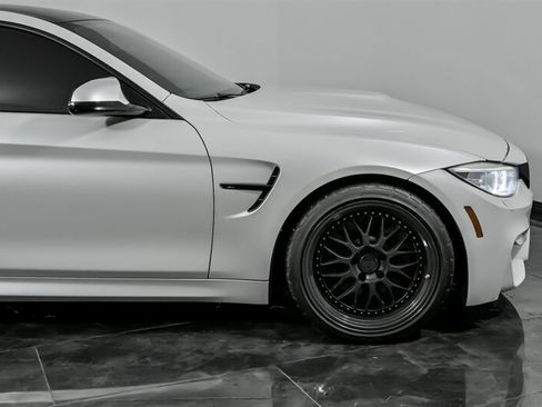 Used 2015 BMW M4 image 14
