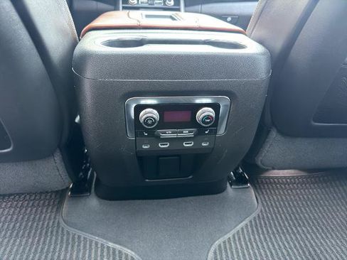 Used 2023 GMC Yukon Denali Ultimate AWD/4WD image 35