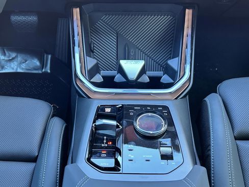 Used 2026 BMW X3 xDrive30 w/ Convenience Package image 11