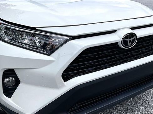 Used 2021 Toyota RAV4 XLE Premium AWD/4WD image 6
