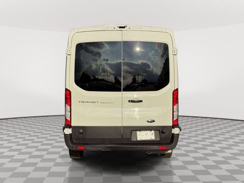 Used 2024 Ford Transit 350 XLT RWD image 6