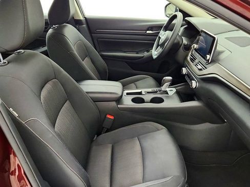 Used 2025 Nissan Altima 2.5 SV FWD image 23