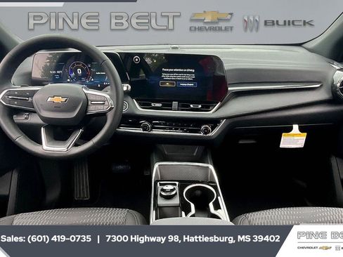 New 2026 Chevrolet Equinox LT FWD image 13
