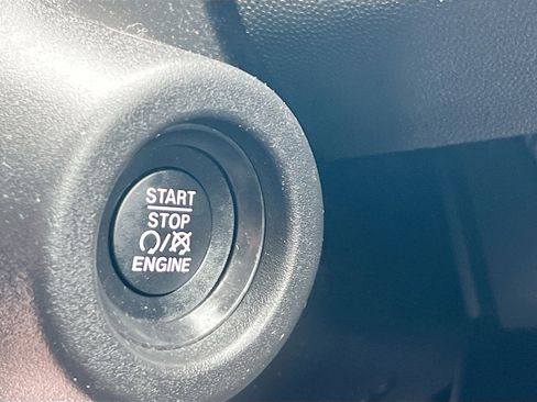 Used 2023 RAM ProMaster 2500 image 24