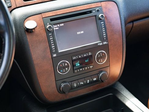Used 2013 Chevrolet Silverado 2500 LTZ AWD/4WD image 21