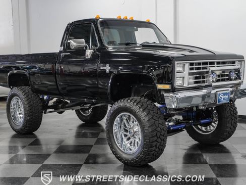 Used 1986 Chevrolet C/K Truck 3500 image 16