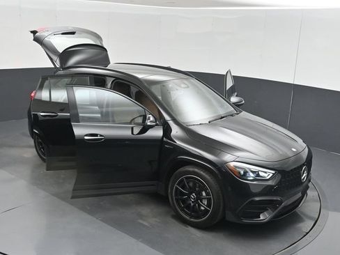Used 2025 Mercedes-Benz GLA 35 AMG 4MATIC image 63