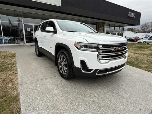 Used 2021 GMC Acadia SLE image 1