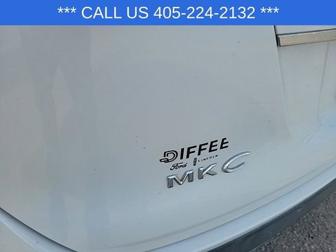 Used 2019 Lincoln MKC Reserve w/ MKC Climate Package image 10