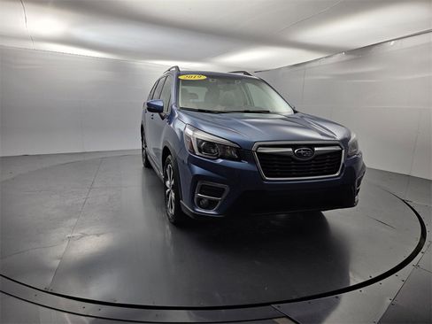 Used 2019 Subaru Forester Limited image 3