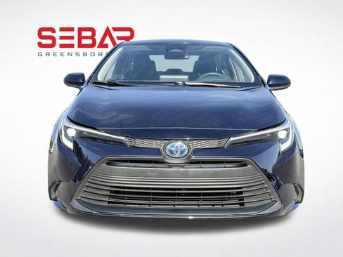 Used 2024 Toyota Corolla LE w/ LE Convenience Package FWD image 5