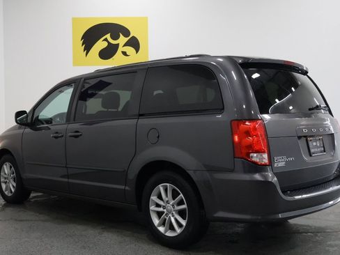 Used 2015 Dodge Grand Caravan SXT w/ UConnect Hands-Free Group image 9