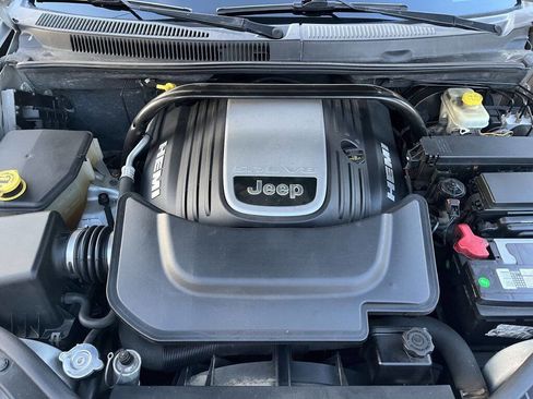 Used 2005 Jeep Grand Cherokee Limited image 23