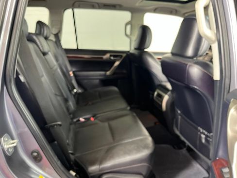 Used 2018 Lexus GX 460 Premium w/ Premium Package AWD/4WD image 7