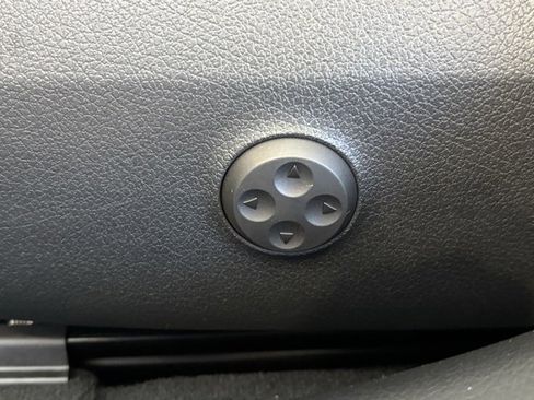 Certified 2025 Mercedes-Benz C 300 Sedan image 17