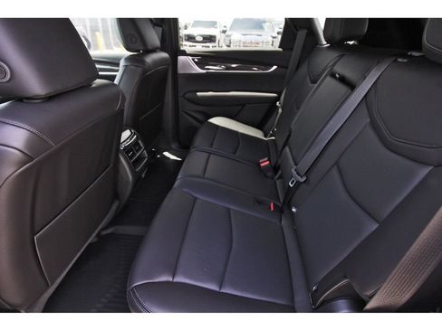 New 2026 Cadillac XT5 Sportv w/ LPO, Onyx Lite Package AWD/4WD image 7