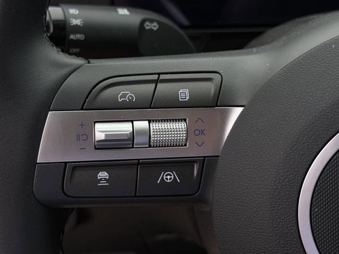 Used 2026 Hyundai Kona SEL Sport FWD image 16