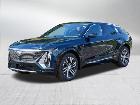 Used 2026 Cadillac Lyriq Premium Luxury w/ LPO, Floor Liner Package AWD/4WD image 3
