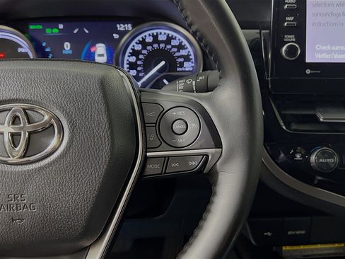 Used 2021 Toyota Camry XLE w/ Cold Weather Package image 20