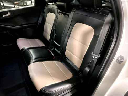 Used 2021 Ford Escape Titanium w/ Titanium Elite Package image 21