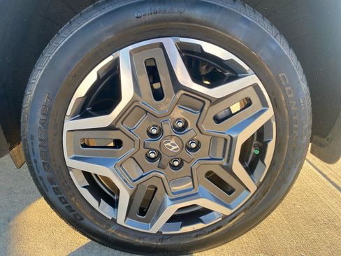 Used 2023 Hyundai Santa Fe Limited image 25