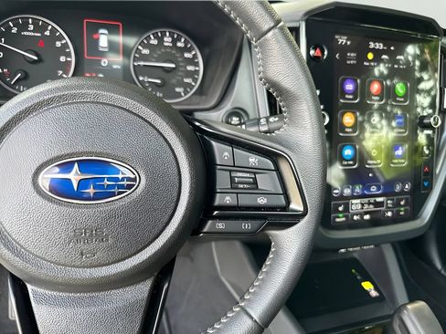 Used 2025 Subaru Forester Premium AWD/4WD image 13