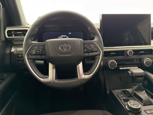 Certified 2026 Toyota Tacoma TRD Off-Road AWD/4WD image 28