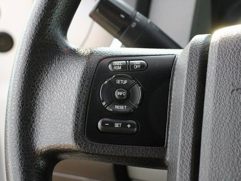 Used 2019 Ford F750 2WD Regular Cab Super Duty image 33