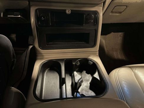 Used 2005 Chevrolet Tahoe Z71 w/ Preferred Equipment Group AWD/4WD image 37