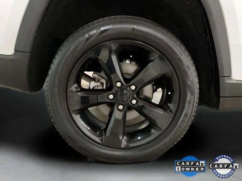 Used 2023 Jeep Grand Cherokee Limited w/ Luxury Tech Group II image 27