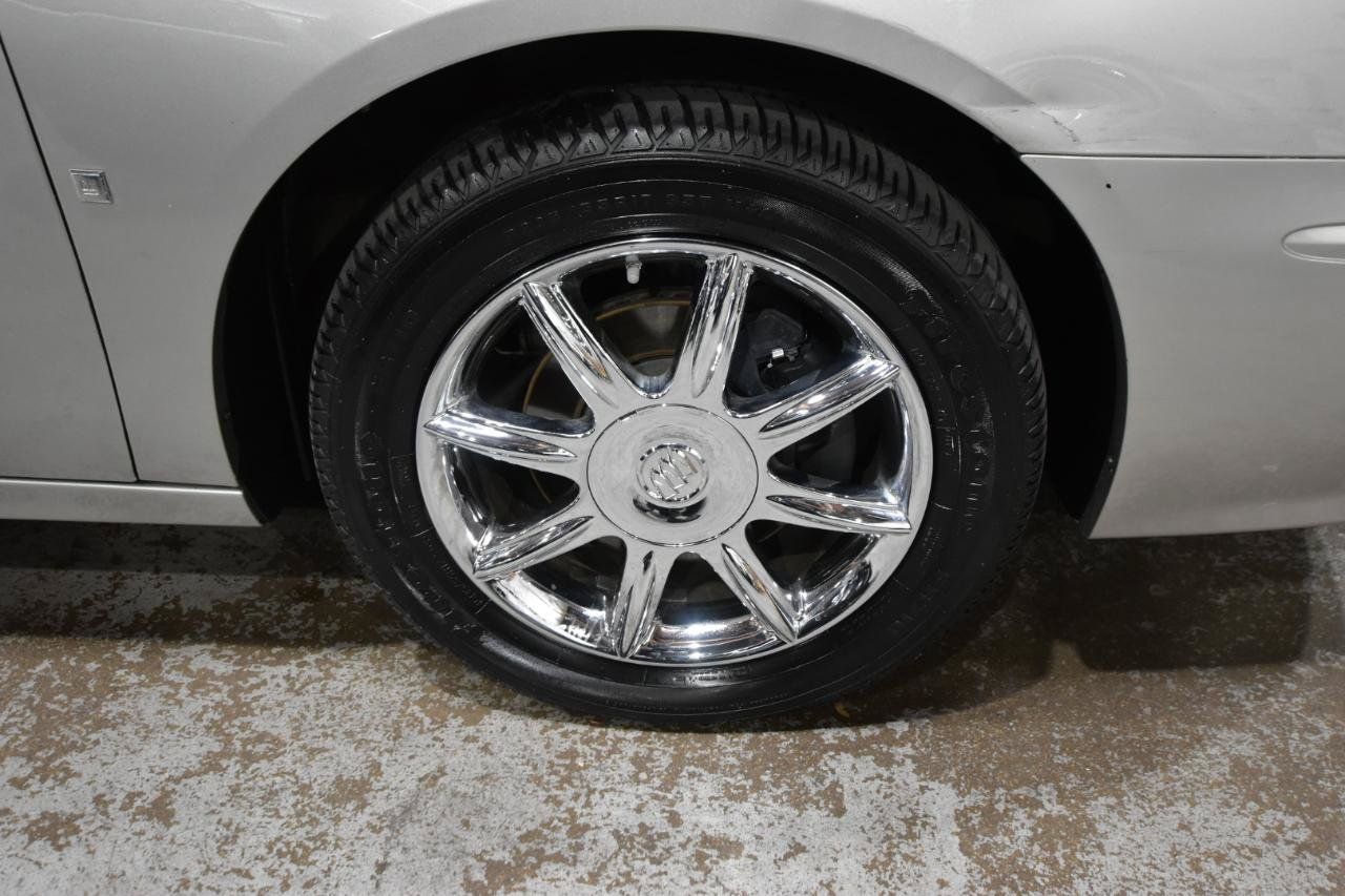 Used 2007 Buick LaCrosse CXS FWD image 37