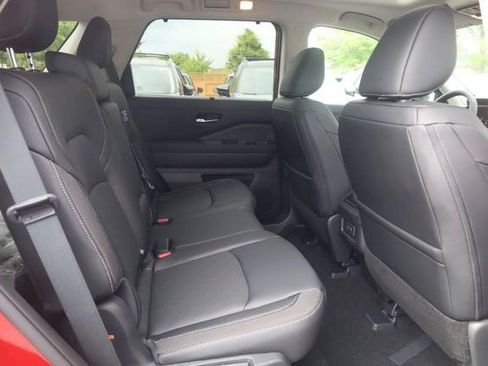 New 2026 Nissan Pathfinder SL w/ SL Premium Package (P04) AWD/4WD image 22