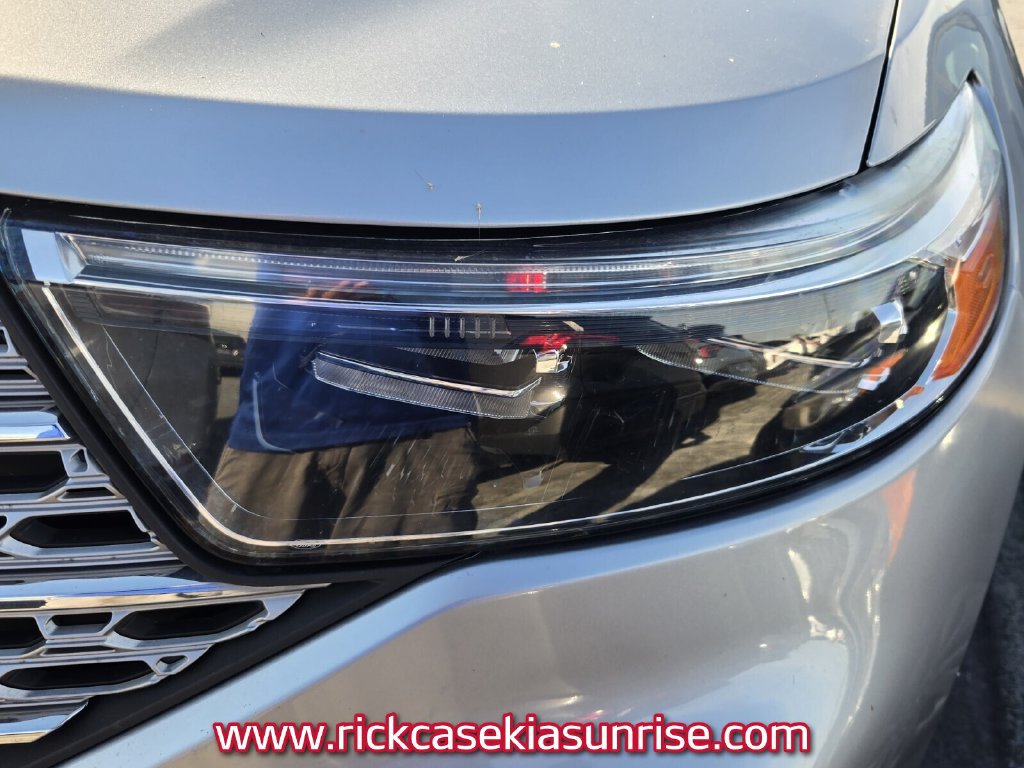 Used 2021 Ford Explorer Limited w/ Equipment Group 301A RWD image 10