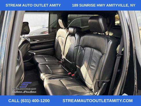 Used 2022 Jeep Wagoneer Series III image 23