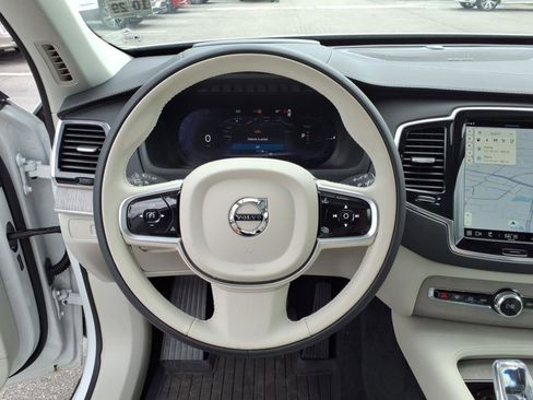 Used 2025 Volvo XC90 T8 Ultra w/ Protection Package Premier image 23