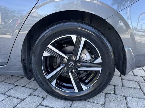 Used 2025 Nissan Sentra SV FWD image 11