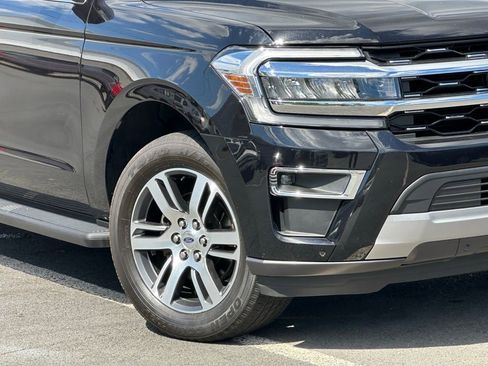 Used 2024 Ford Expedition Max Limited AWD/4WD image 2